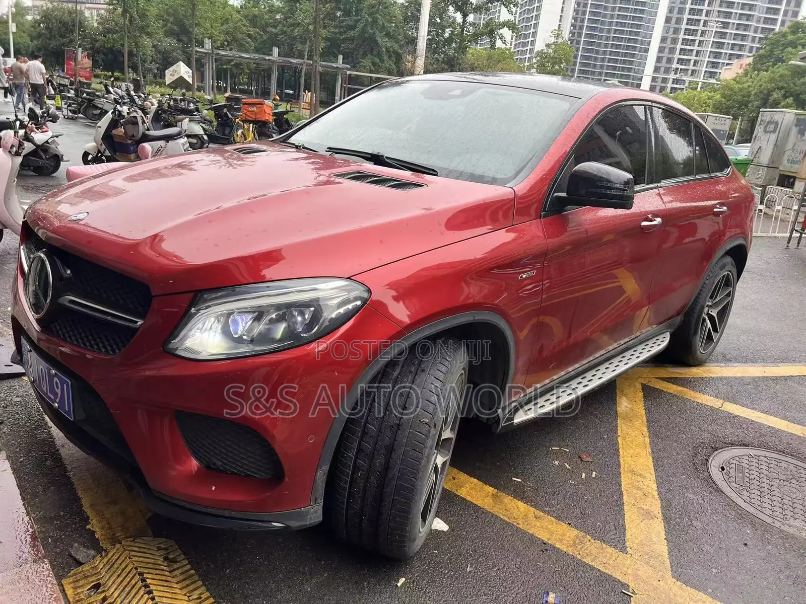 Mercedes-Benz GLE-Class 2018 Red