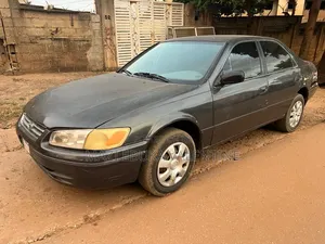 Toyota Camry 2001 Black