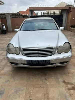 Mercedes-Benz C240 2004