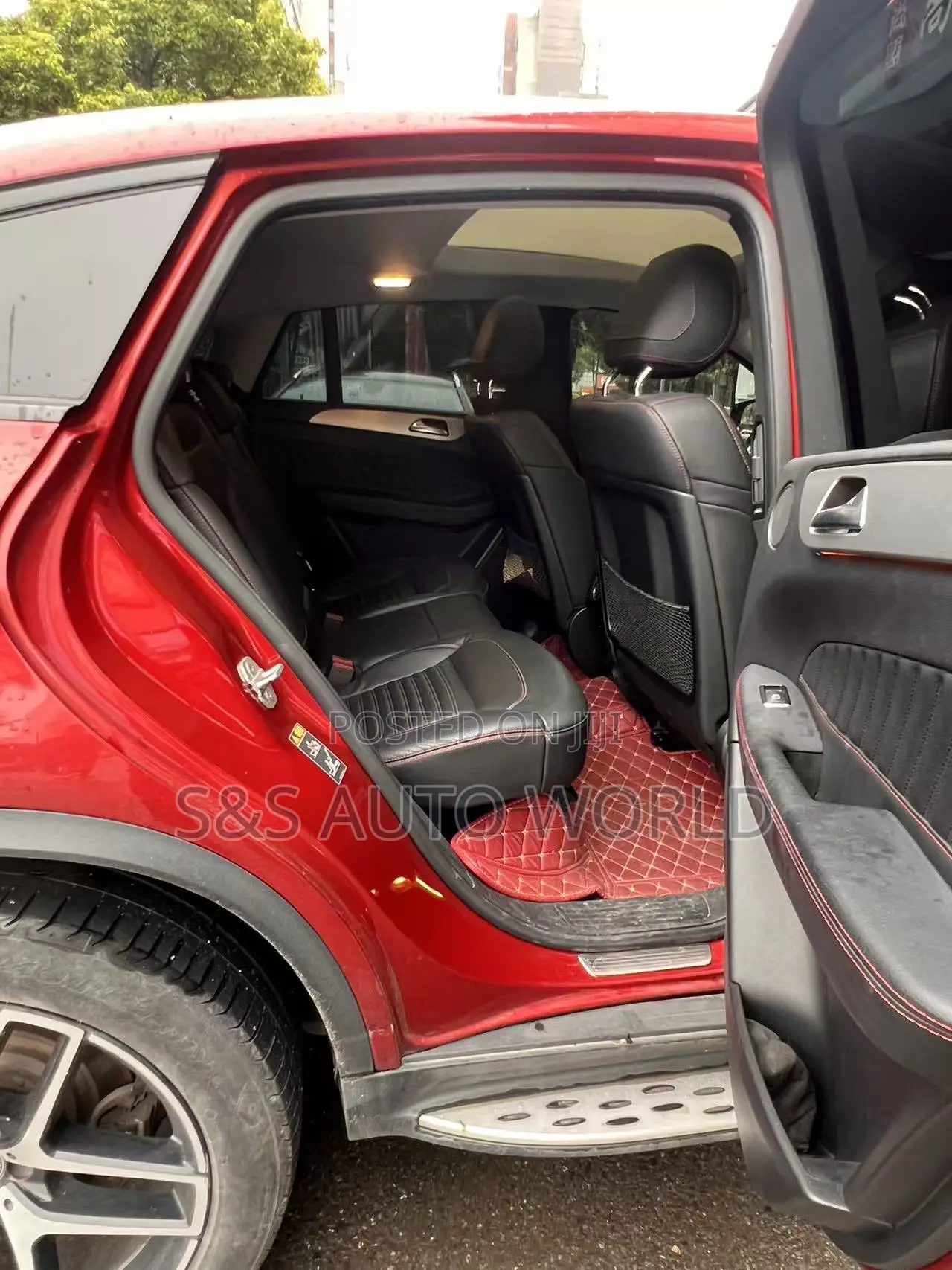 Mercedes-Benz GLE-Class 2018 Red