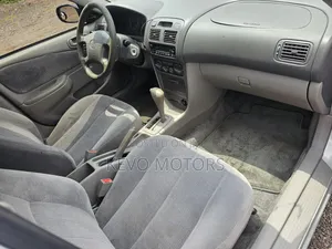 Toyota Corolla 2001 Silver