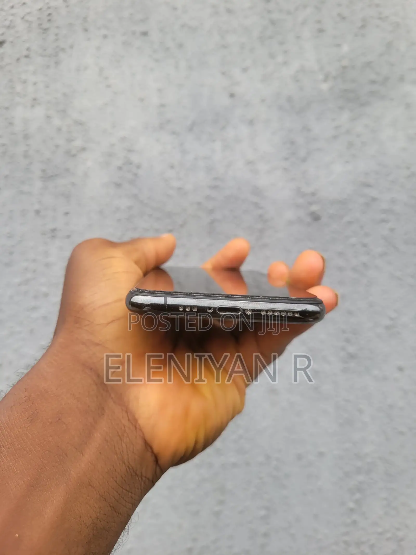 Apple iPhone 11 Pro 64 GB Gray
