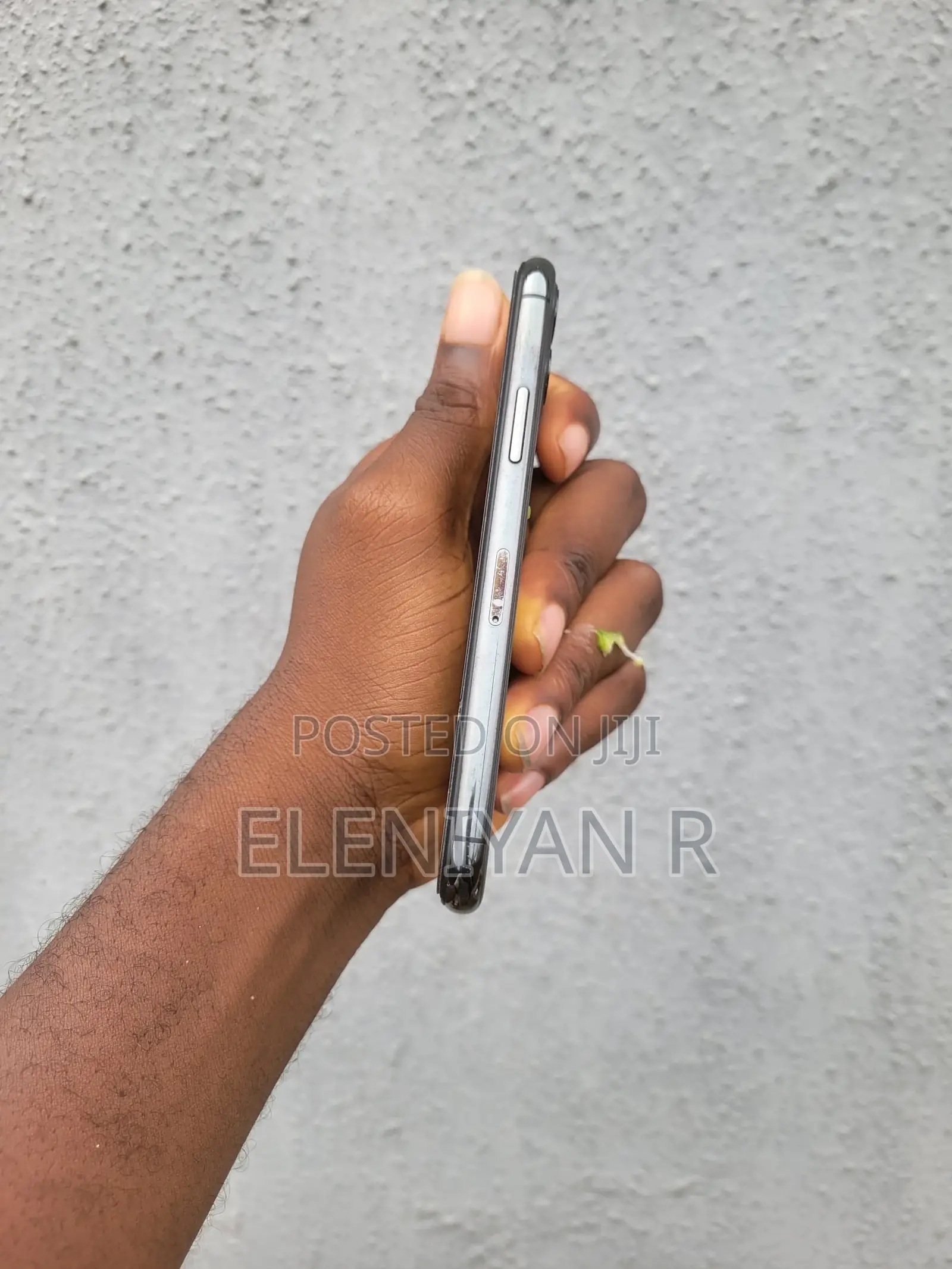 Apple iPhone 11 Pro 64 GB Gray