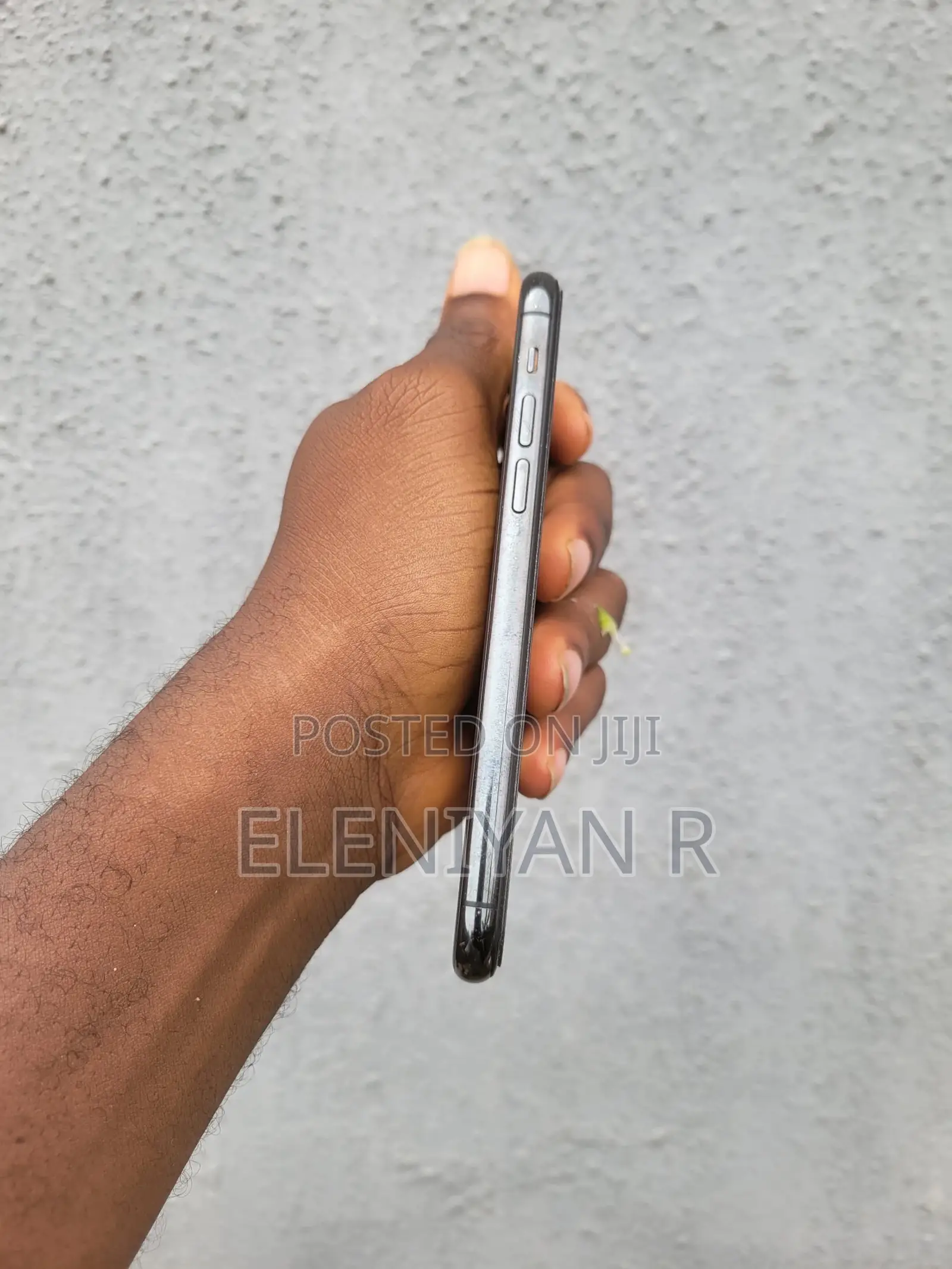 Apple iPhone 11 Pro 64 GB Gray