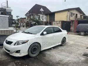 Toyota Corolla 2008 White