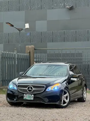 Mercedes-Benz E350 2014 Blue