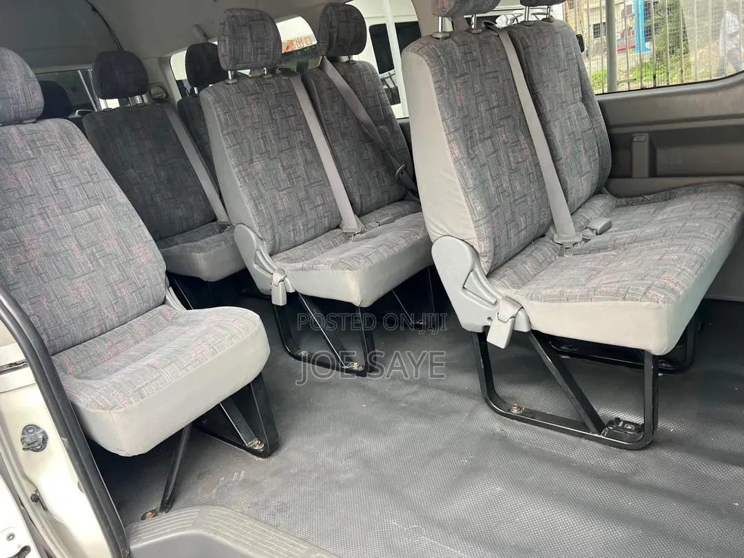 Toyota HiAce 2019 White
