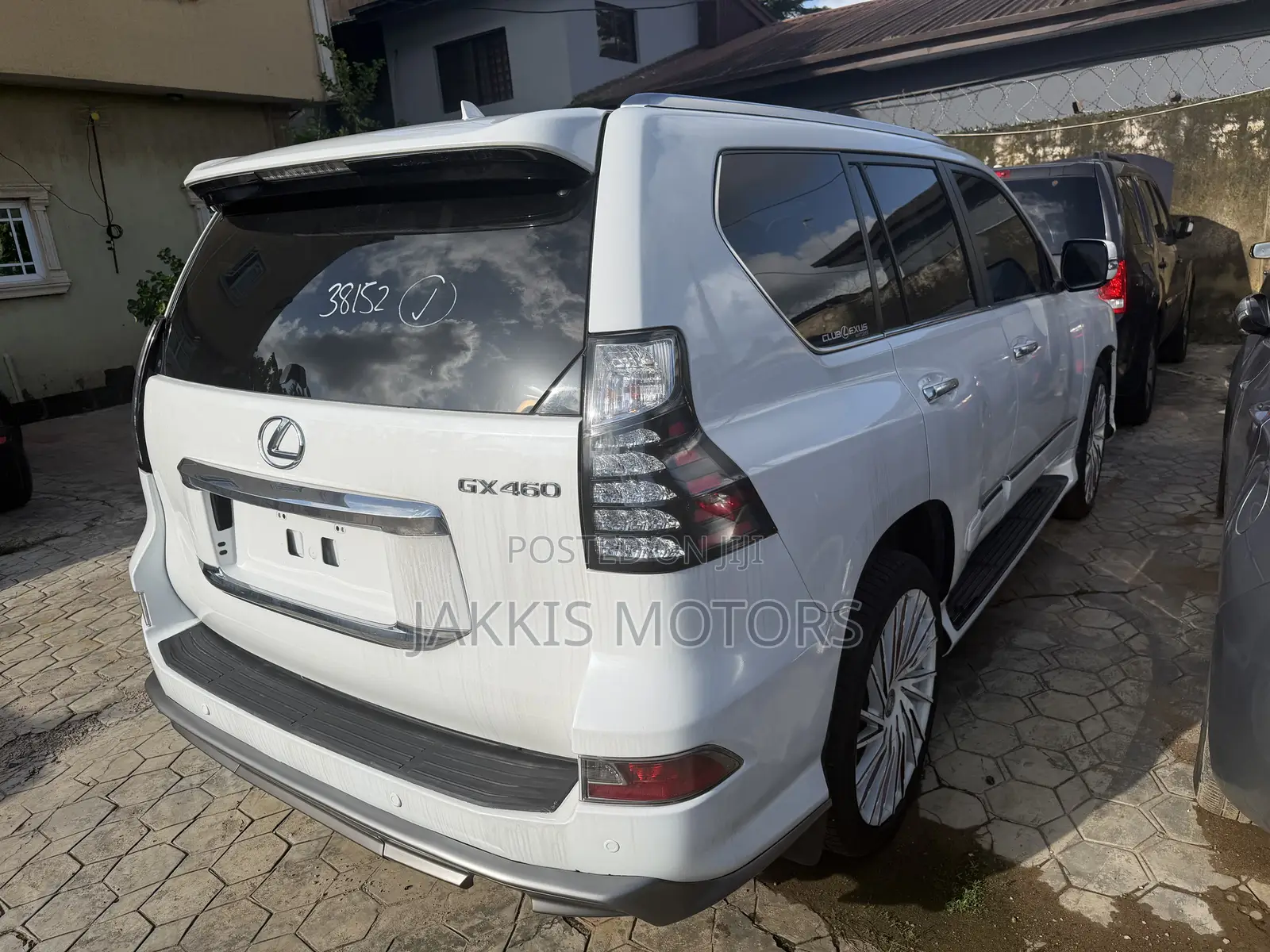 Lexus GX 2011 White