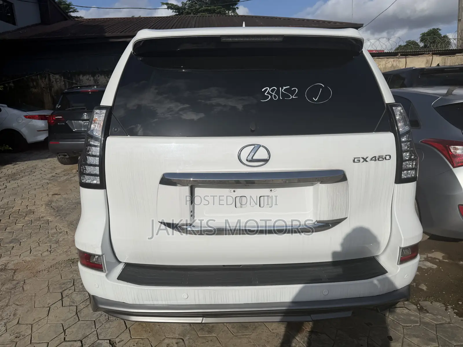 Lexus GX 2011 White