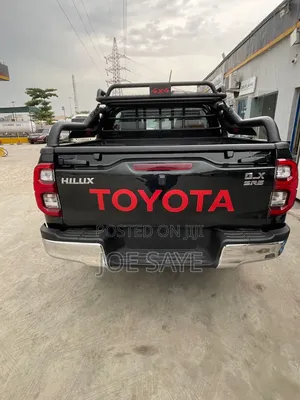 Toyota Hilux 2018 Black