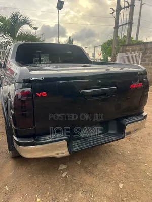 Toyota Hilux 2020 Black