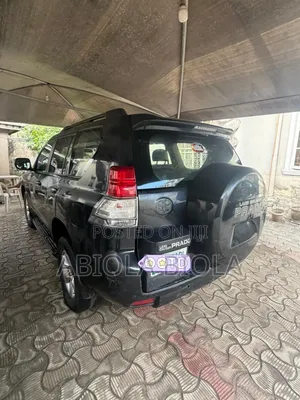 Toyota Land Cruiser Prado 2010 Black
