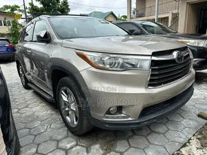 Toyota Highlander 2014 Gold