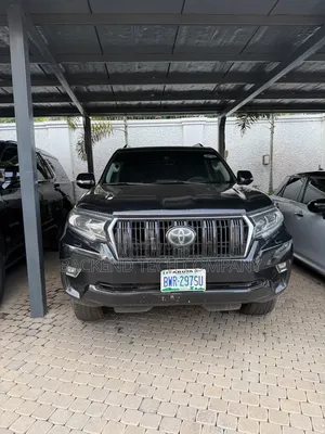 Toyota Land Cruiser Prado 2023 Black
