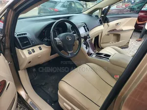 Toyota Venza 2012 Brown