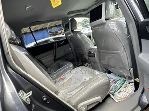 Toyota Highlander Limited 3.5l 4WD 2013 Gray