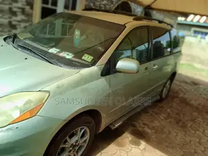 Toyota Sienna XLE FWD 2006 Green