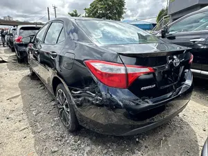 Toyota Corolla S Premium 4dr Sedan (1.8L 4cyl CVT) 2015 Black