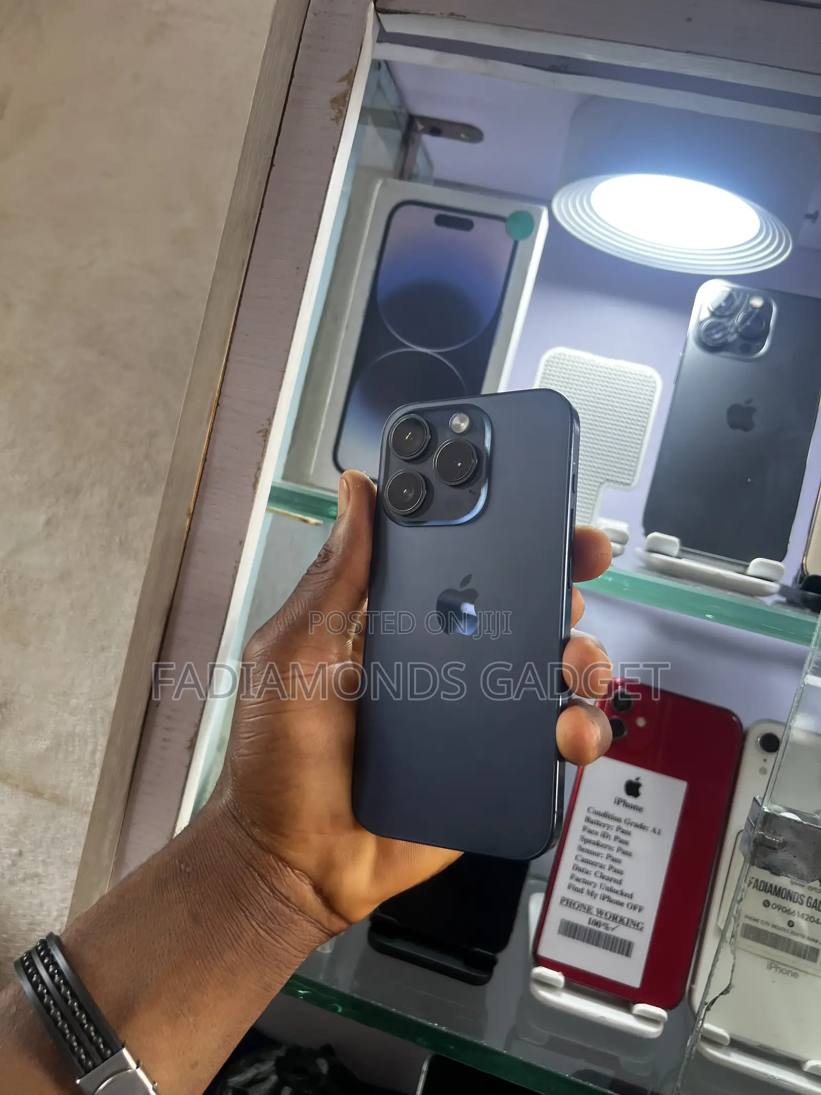 New Apple iPhone 15 Pro 128 GB Blue