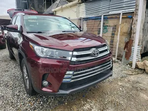 Toyota Highlander 2015 Red