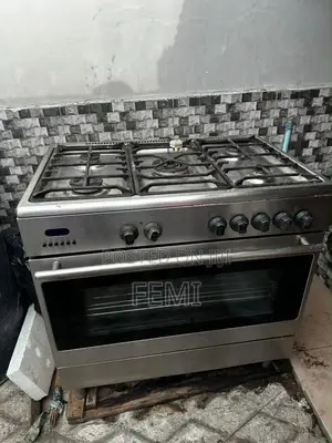 5 Burner Gas Cooker and Oven