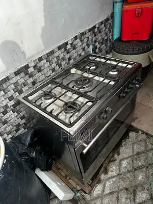 5 Burner Gas Cooker and Oven