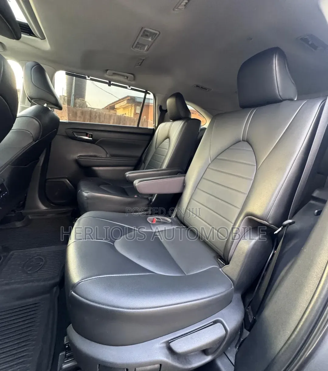 Toyota Highlander 2023 Gray