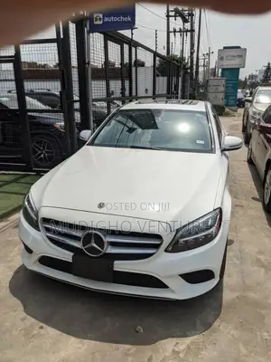 Mercedes-Benz C300 2021 White