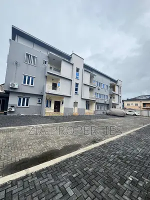 3bdrm Apartment in Sangotedo for sale