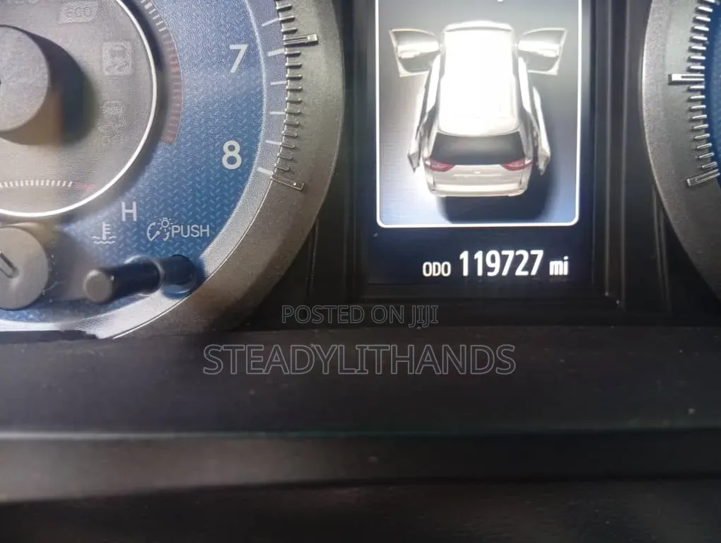 Toyota Sienna 2015 Silver