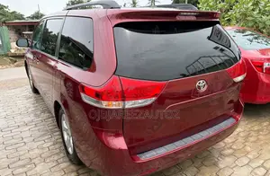 Toyota Sienna LE 8 Passenger 2012 Red