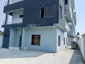 2bdrm Apartment in Scheme 2, Lekki Phase 2 for sale