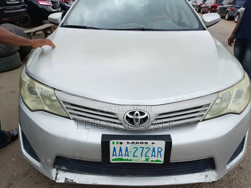 Toyota Camry 2012 Silver