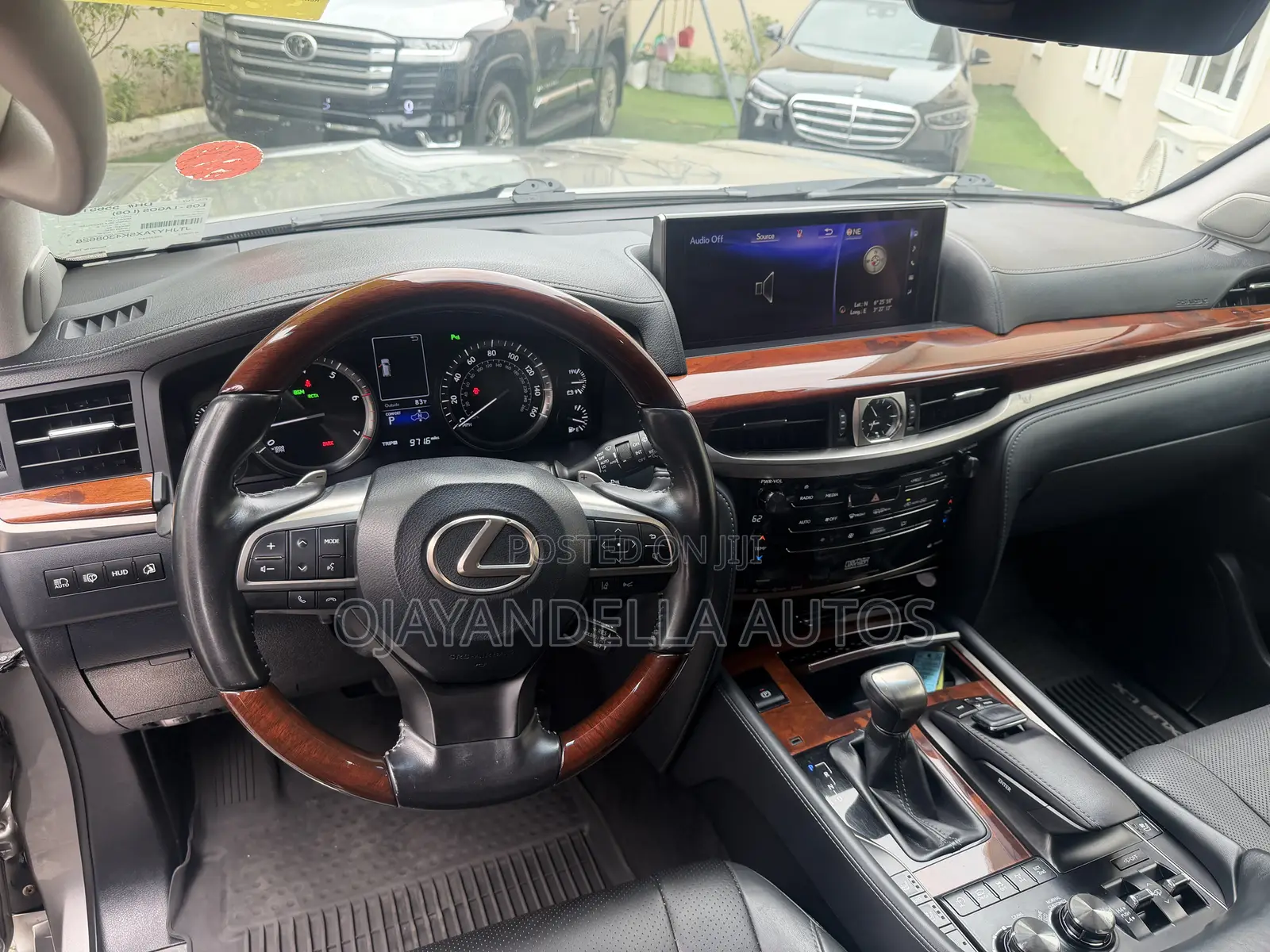 Lexus LX 570 AWD 2019 Silver