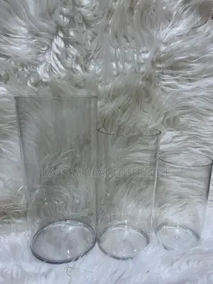 Transparent Acrylic Cylinder Vase
