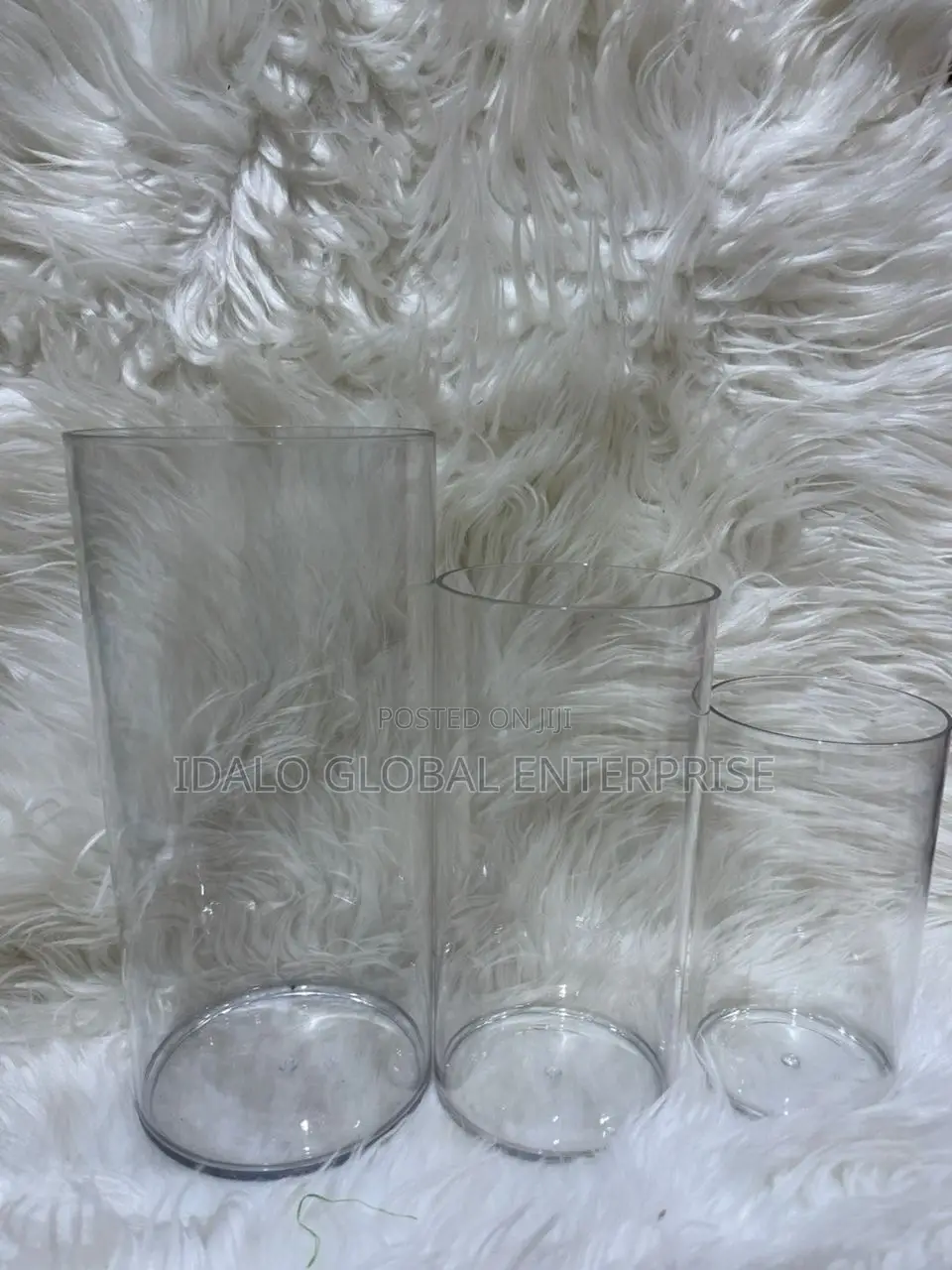 Transparent Acrylic Cylinder Vase