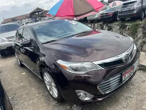 Toyota Avalon Limited 4dr Sedan (3.5L 6cyl 6A) 2015 Burgundy