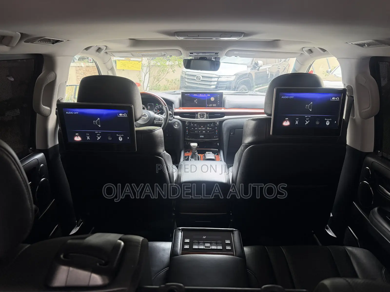 Lexus LX 570 AWD 2019 Silver