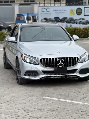 Mercedes-Benz C300 2016 Silver