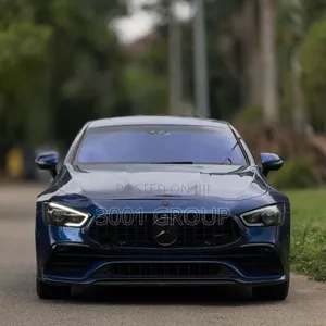 Mercedes-Benz AMG GT 2022 Blue
