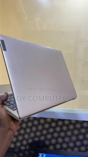 Laptop Lenovo Ideapad 3 4GB Intel Core i3 SSD 256GB