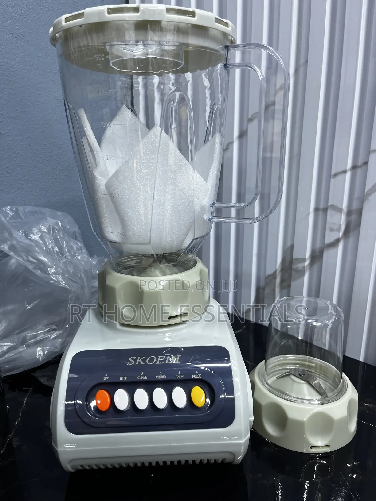 Skoedi Juice Extractor and Blender