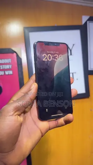 Apple iPhone XS Max 64 GB Black