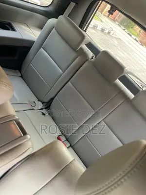 Toyota Sequoia Limited FFV 4dr SUV 4WD (5.7L 8cyl 6A) 2010 Gray
