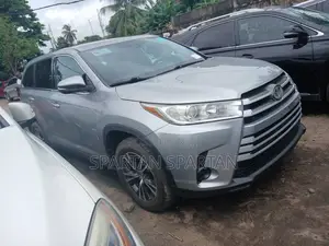 Toyota Highlander 2019 Silver