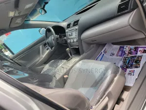 Toyota Camry 2010 Silver