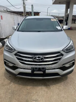 Hyundai Santa Fe SE AWD 2018 Silver