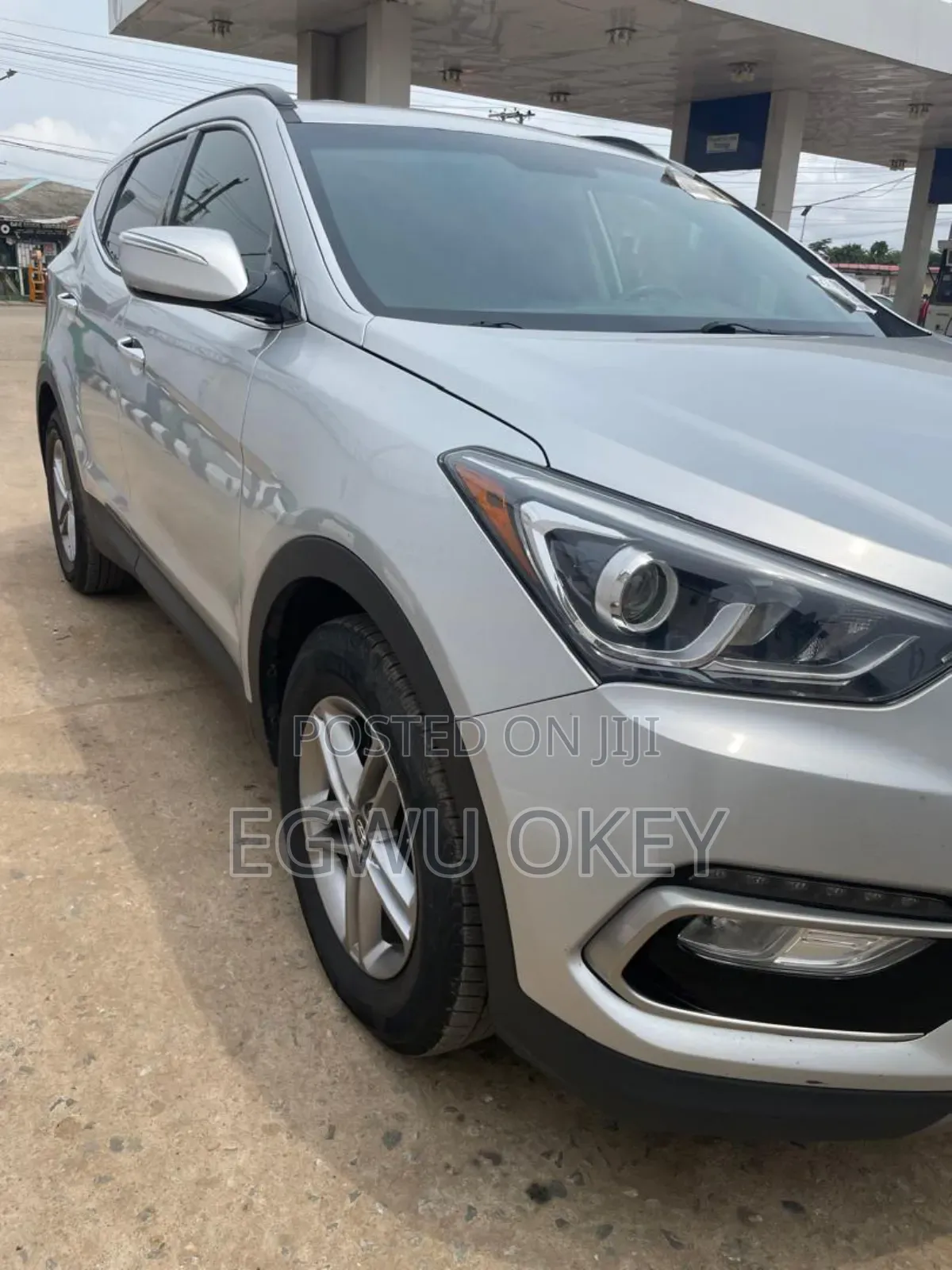 Hyundai Santa Fe SE AWD 2018 Silver