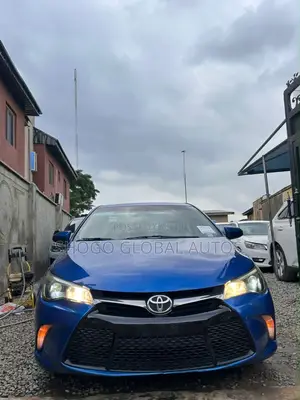 Toyota Camry SE 4dr Sedan (2.5L 4cyl 6A) 2017 Blue