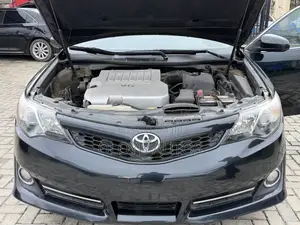 Toyota Camry SE V6 4dr Sedan (3.5L 6cyl 6A) 2013 Black